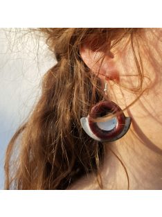 Bordó-fehér akasztós raku fülbevaló